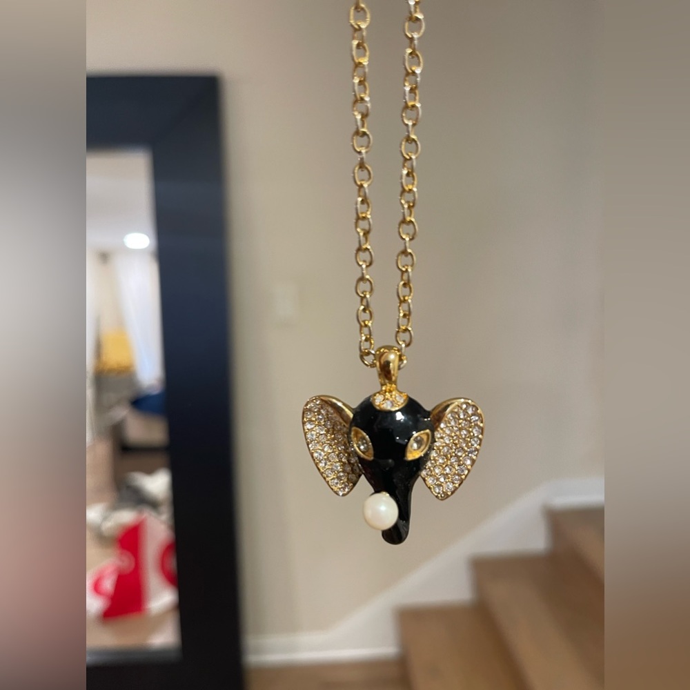 Loft elephant sparkle necklace